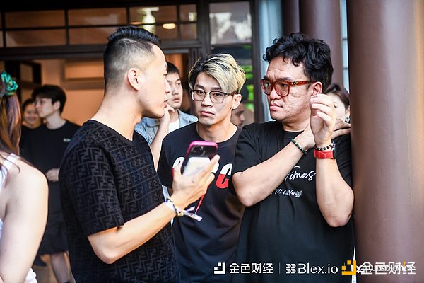 当市场情绪触底时：那些被骂得最狠的币种反而涨疯了